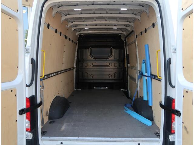 MAN TGE 3.180 2.0 177 PK L3H3 3500 KG TREKHAAK / ADAPTIVE CRUISE / APPLE CARPLAY
