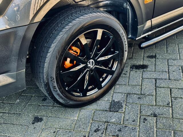 MAN TGE 3.180 | L3H3 | Automaat | BPM vrij | Black Edition | 2x Schuifdeur | Navigatie | LED | Cruise Contr. | Sidebars | 3000 kg. Trekgew | Ex BTW