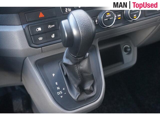 MAN TGE 2.140 / Automaat / Trekhaak / 3000KG Trekgewicht / Standkachel / Navigatie / Luifel / Stoelverwarming / L3H3 / Stuurwielverwarming