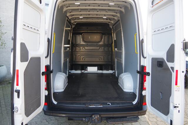 MAN TGE 35 2.0 TDI 140PK AUT L3H3 2X SCHUIFDEUR, TREKHAAK 3T, CRUISE, NAVI, APPLE CARPLAY, PDC, BLUETOOTH