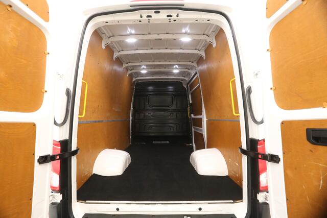 MAN TGE 50 2.0 L3H3 177PK 3500KG Trekgew. Dubbellucht Airco Carplay Navi 3 Persoons Trekhaak