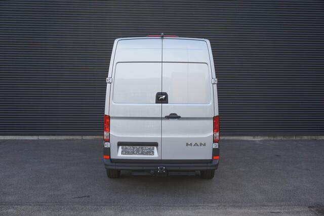 MAN TGE 3.160 | L3H3 | RWD | 3,5t Trekhaak | Automaat | ACC | Stoelverwarming | Voorruitverwarming