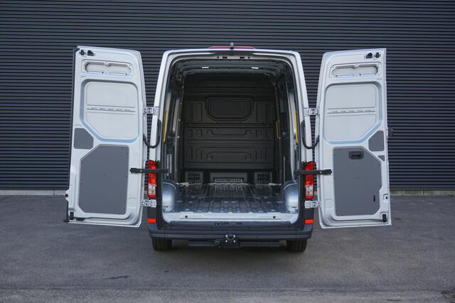 MAN TGE 3.160 | L3H3 | RWD | 3,5t Trekhaak | Automaat | ACC | Stoelverwarming | Voorruitverwarming