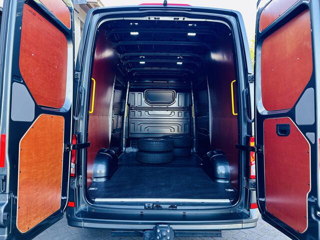 MAN TGE 3.180 | L3H3 | Automaat | BPM vrij | Black Edition | 2x Schuifdeur | 2 jaar garantie | Navi | LED | Cruise Contr. | Sidebars | 3000 kg. Trekgew | Ex BTW