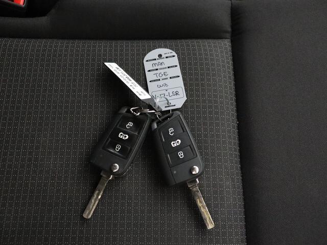 MAN TGE 2.0TDi 140PK DSG Automaat L3H3 | Airco | Cruise | Betimmering | 3-Persoons