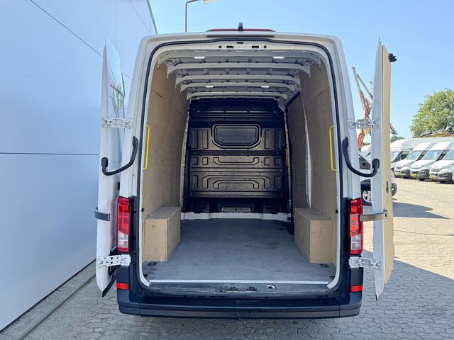 MAN TGE 3.140 2.0 TDI Automaat L3H3 Airco Cruise Control Apple Carplay Camera Parkeersensoren voor achter