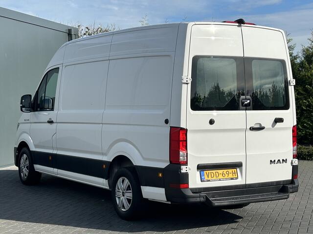 MAN TGE 2.0 TDI 141 PK / L3H3 / 1e EIG. / 65.408 KM !! / AIRCO / CRUISE / NAVI / CAMERA / 3 TONS TREKHAAK / 3-ZITS