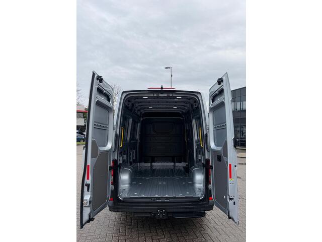 MAN TGE MAN TGE 3.140|2.0 TDI 141PK|L3H3|8-traps Automaat