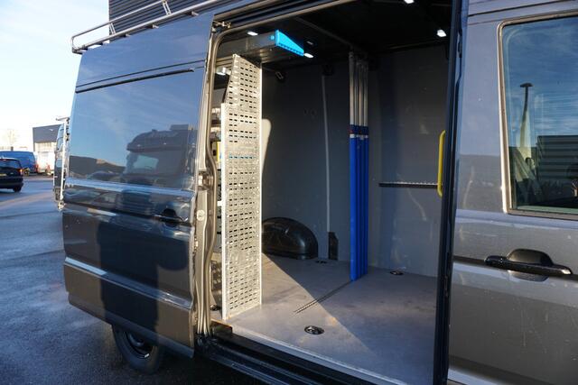 MAN TGE 3.180 177pk Automaat L3H3/L2H2 Navigatie Apple Carplay Trekhaak Cruise control Imperiaal + Trap Camera