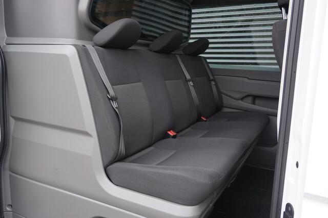 MAN TGE 3.140 140pk Dubbele cabine L3H2/L2H1 Navigatie Trekhaak Camera Cruise control Parkeersensoren