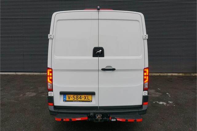 MAN TGE 3.140 140pk Automaat Dubbele cabine L3H2/L2H1 Navigatie Trekhaak Camera Cruise control Parkeersensoren