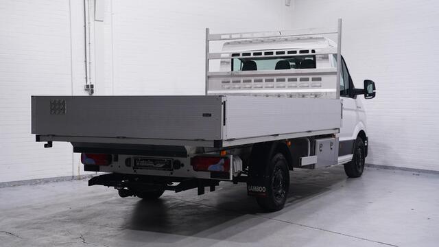 MAN TGE 3.140 140 pk DSG Aut. Pick Up / Open Laadbak Navi, Camera, Trekhaak 3.000 kg, LxBxH 383x225x40 cm, 3-Zits