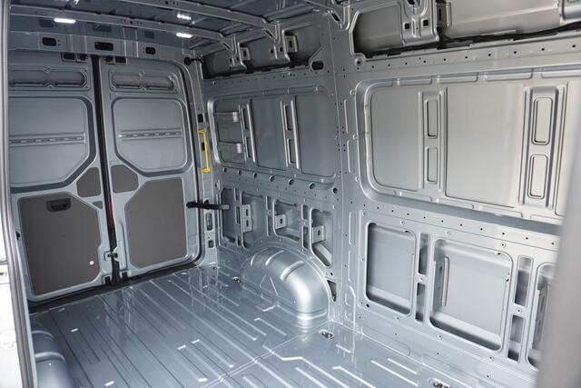 MAN TGE MAN TGE 3.140 L3H3 Aut FACELIFT Commander BOMVOL! | LED | NAVI | CLIMATRONIC | TREKHAAK | ACC | STOELVERWARMING | STUURVERWARMING | VOORRUITVERWARMING