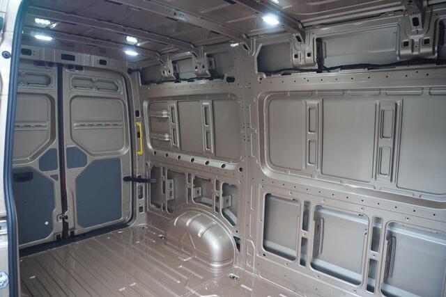 MAN TGE MAN TGE 3.180 L3H3 Aut Commander BOMVOL! | LED | NAVI | CLIMATRONIC | ACC | KOELWAGEN VOORBEREIDING | STUURVERWARMING | VOORRUITVERWARMING