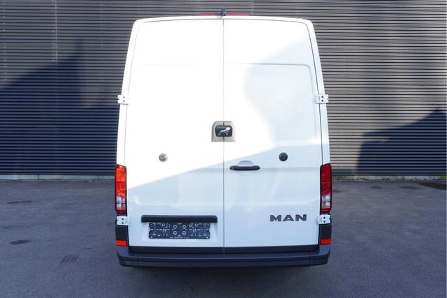 MAN TGE 140pk Facelift L4H3/L3H2 Apple Carplay Camera Cruise control Digitaal Dashboard LED