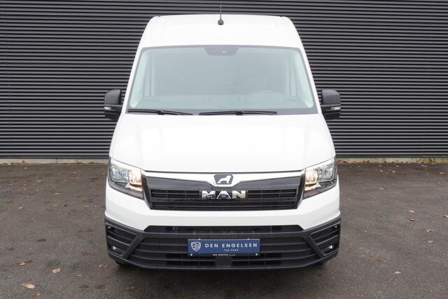 MAN TGE 140pk Automaat L3H3/L2H2 Apple Carplay Camera Parkeersensoren Cruise control Airco Multifunctioneel stuurwiel 3-Zits