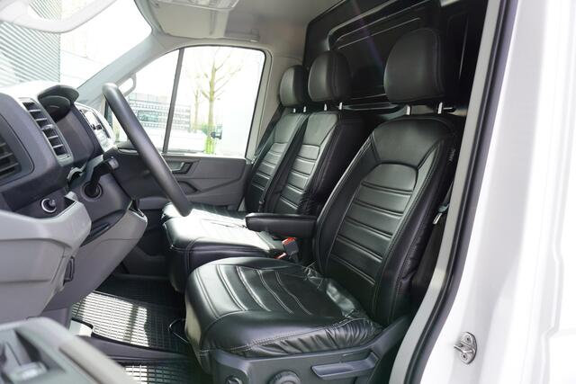 MAN TGE 180pk Automaat L3H3/L2H2 Apple Carplay Trekhaak Navigatie Camera 3-Zits Cruise control