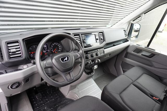 MAN TGE 140pk Bakwagen laadklep Apple Carplay Cruise control Airco 3-Zits Meubelbak Koffer LBW