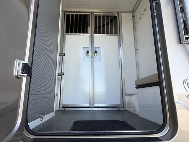 MAN TGE | HORSETRUCK | KRISMAR | STALLION 3XXL | 2024 | AUTOMAAT | HENGST | 13.330KM | 180PK | L4 | 3-SEAT | NL KENTEKEN
