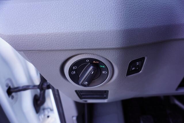MAN TGE 140pk L3H2/L2H1 Apple Carplay Camera Parkeersensoren Navigatie Stoelverwarming Cruise control