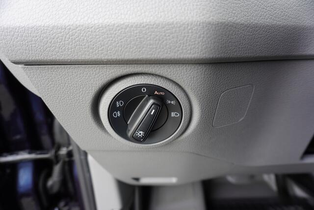 MAN TGE 160pk RWD Automaat L4H3/L3H2 LED 3500kg Trekhaak Navigatie Parkeersensoren Apple carplay Stoelverwarming Cruise control
