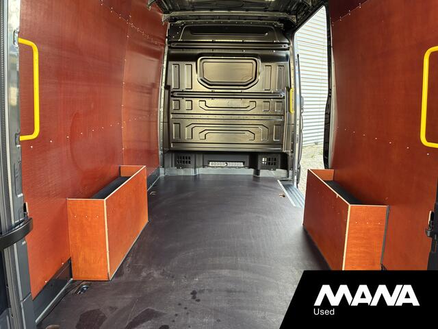 MAN TGE 3.180 L3H3 o Indium Grey o Black Styling Package