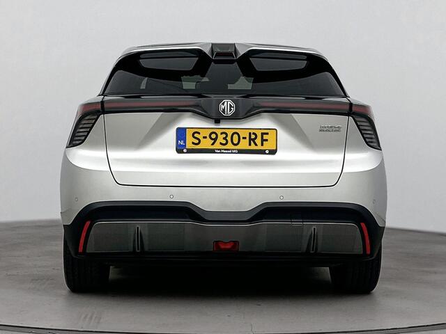 MG 4 MG4 Electric Luxury 64 kWh 204PK | Navigatie | Half-Lederen Bekleding | 360 Graden Camera | Apple CarPlay & Android Auto