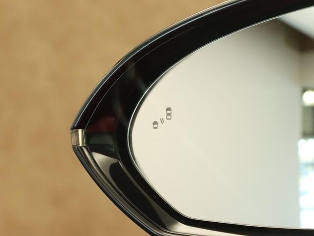 MG 4 MG4 Electric Trophy Extended Range 77 kWh SOH 97,3 % !!!- ORIGINEEL NEDERLANDSE AUTO - AFKOMSTIG VAN 1E EIGENAAR - STOEL EN STUURVERWARMING - PARKEERSENSOREN ACHTER - CAMERA - APPLE CARPLAY/ ANDROID AUTO - ELEKTRISCH VERSTELBARE BESTUURDERSSTOEL - DODEHOE