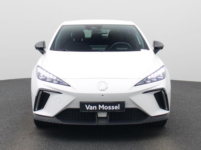 MG 4 MG4 64 kWh Luxury | Navigatie | Parkeersensoren & Camera | Elektrische stoelen |