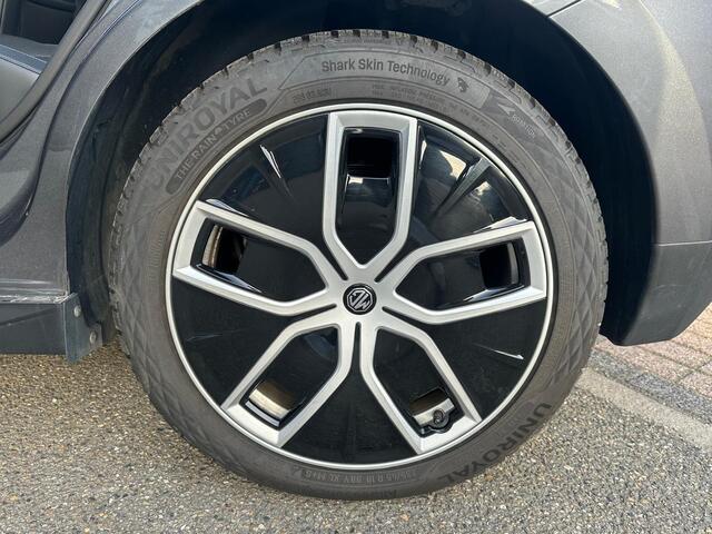 MG 4 MG4 Electric Luxury 64 kWh |LONG RANGE| 11.000KM! | 7 JAAR GARANTIE BIJ MG| SUPER COMPLETE AUTO| RONDOMZICHT CAMERA| STOEL+ STUUR VERWARMING| DODE HOEK