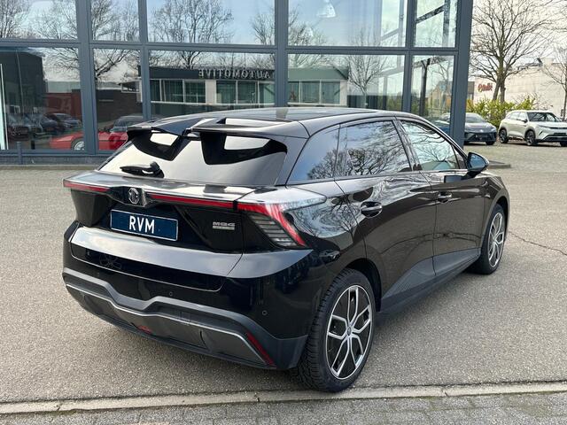 MG 4 MG4 Electric Luxury 64 kWh | 20.000KM! | 7 JAAR GARANTIE BIJ MG| SUPER COMPLETE AUTO| RONDOMZICHT CAMERA| STOEL+ STUUR VERWARMING| DODE HOEK