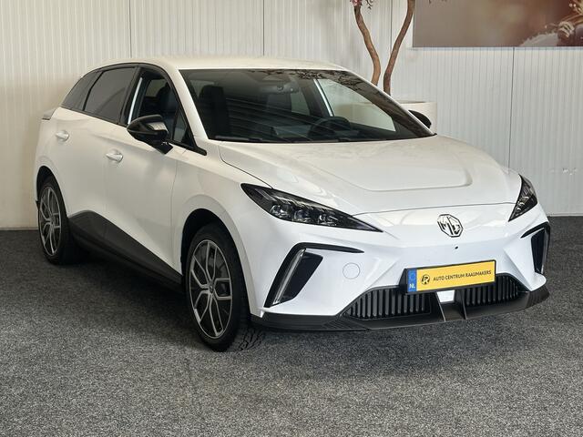 MG 4 MG4 ELECTRIC LUXURY 204 PK NAVIGATIE ADAPTIVE CRUISE CONTROL APPLE CARPLAY/ANDROID 360 CAMERA STOEL EN STUURVERWARMING DODEHOEKSENSOREN RIJSTROOKSENSOREN KEYLESS GO ZEER MOOI !! 3010