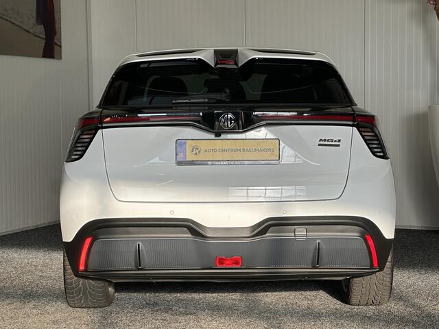 MG 4 MG4 ELECTRIC LUXURY 204 PK NAVIGATIE ADAPTIVE CRUISE CONTROL APPLE CARPLAY/ANDROID 360 CAMERA STOEL EN STUURVERWARMING DODEHOEKSENSOREN RIJSTROOKSENSOREN KEYLESS GO ZEER MOOI !! 3010