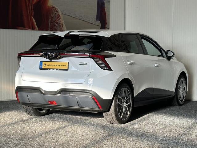 MG 4 MG4 ELECTRIC LUXURY 204 PK NAVIGATIE ADAPTIVE CRUISE CONTROL APPLE CARPLAY/ANDROID 360 CAMERA STOEL EN STUURVERWARMING DODEHOEKSENSOREN RIJSTROOKSENSOREN KEYLESS GO ZEER MOOI !! 3010