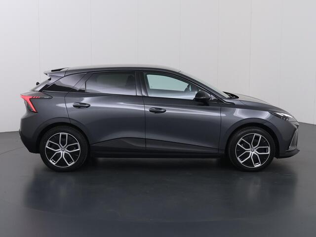 MG 4 MG4 Electric Luxury 64 kWh | SOH 95,6% | Trekhaak | Comfortstoelen | LED | Apple Carplay/Android Auto | 360° Camera | Cruise Control | Climate Control | Keyless Entry/Go |