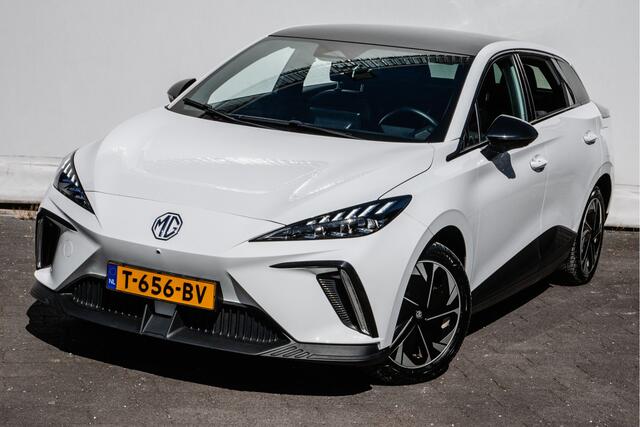 MG 4 MG4 Electric Luxury 64 kWh Warmtepomp/ Stuur+stoelverwarming/ Camera/ DAB+/ Carplay