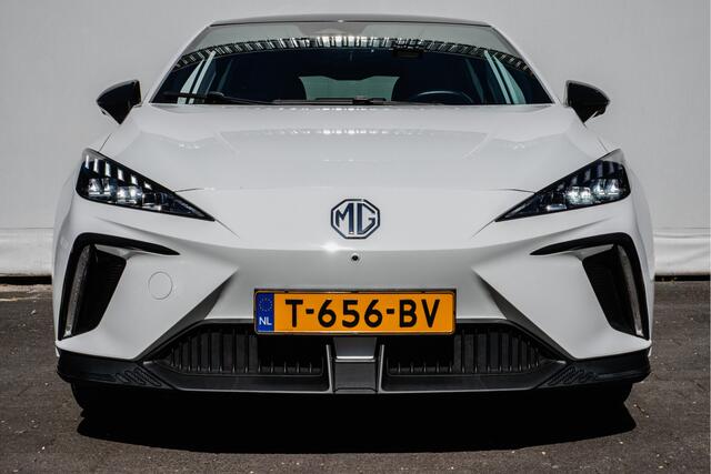 MG 4 MG4 Electric Luxury 64 kWh Warmtepomp/ Stuur+stoelverwarming/ Camera/ DAB+/ Carplay