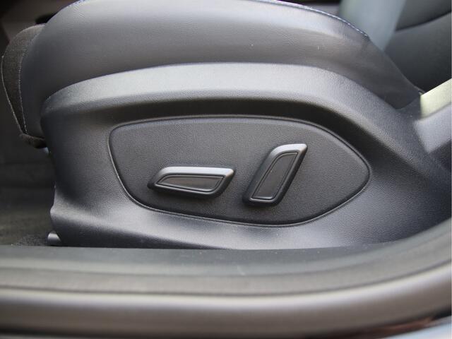 MG 4 MG4 Electric Luxury 64 kWh 360 Camera, Carplay, Keyless, BLIS Prijspakker!