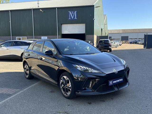 MG 4 MG4 Comfort 64 kWh SOH 95% | 7 JAAR FABRIEKSGARANTIE | DEALER ONDERHOUDEN | RIJKLAARPRIJS |