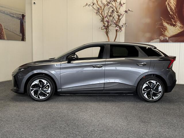 MG 4 MG4 ELECTRIC 204 PK NAVIGATIE ADAPTIVE CRUISE CONTROL APPLE CARPLAY/ANDROID 360 CAMERA STOEL EN STUURVERWARMING DODEHOEKSENSOREN RIJSTROOKSENSOREN KEYLESS GO ZEER MOOI !!