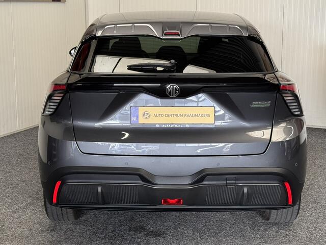 MG 4 MG4 ELECTRIC 204 PK NAVIGATIE ADAPTIVE CRUISE CONTROL APPLE CARPLAY/ANDROID 360 CAMERA STOEL EN STUURVERWARMING DODEHOEKSENSOREN RIJSTROOKSENSOREN KEYLESS GO ZEER MOOI !!