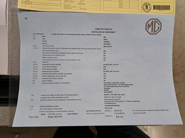 MG 4 MG4 Electric LONG RANGE LUXURY 64 KWH 425 km WLTP | Warmtepomp | V2L