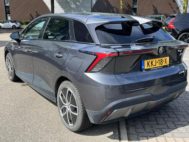 MG 4 MG4 Electric Luxury 64 kWh SOH 97%|360 CAMERA| 7 JAAR MG GARANTIE T/M 02-2031| ELEK. STOEL| DODE HOEK SENSOR| STOEL + STUURVERWARMING| ADAPTIVE CRUISE CONTROL