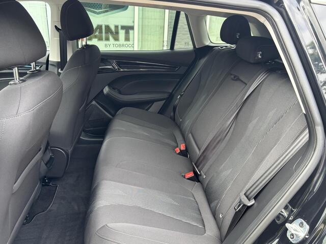 MG 5 MG5 Electric Long Range Comfort 61 kWh December 2023! | 400km WLTP! | Rijklaar geleverd incl garantie! |