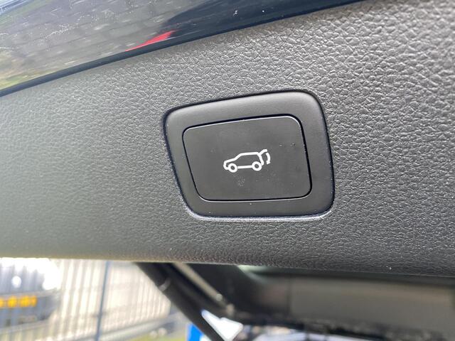 MG EHS 1.5 TGDI 258pk PHEV automaat Luxury met o.a. panodak, elektr. kofferklep, navi, LED, leer, etc.