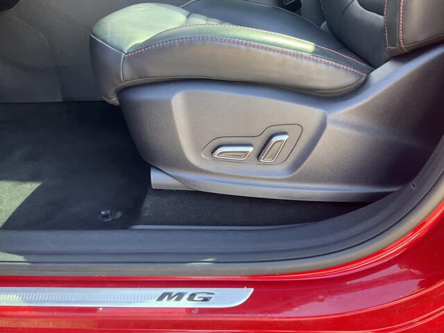 MG EHS 1.5 TGDI Luxury Pano.dak Leder Nav 360cam sfeerverl PHEV Vol opties!