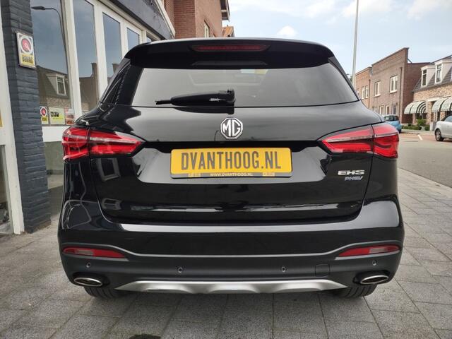 MG EHS LUXURY PHEV