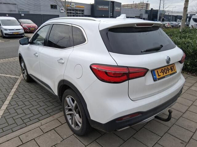 MG EHS 1.5 TGDI Luxury