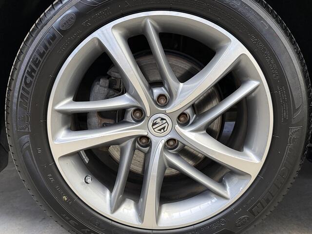 MG EHS 1.5 TGDI Luxury PHEV LEDER-PANORAMDAK-360° CAMERA-NAVI-PDC-LMV-PLUG-IN HYBRID