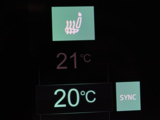 MG EHS 1.5 TGDI PHEV Comfort | Origineel NL | Leder | Adaptive cruise | Stoelverwarming | Trekhaak | Carplay | Camera | Navigatie | Full LED | DAB | Keyless | Climate control | Plug In